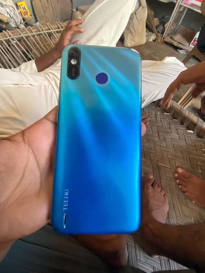 Tecno Spark 4