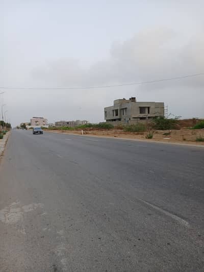 PLOT FOR SALE DHA Phase 8 Location: Sahil Street 37
