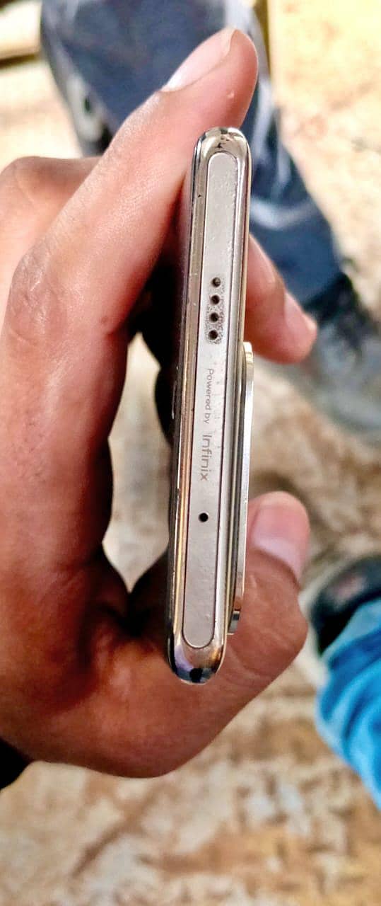 Infinix Zero 30 1