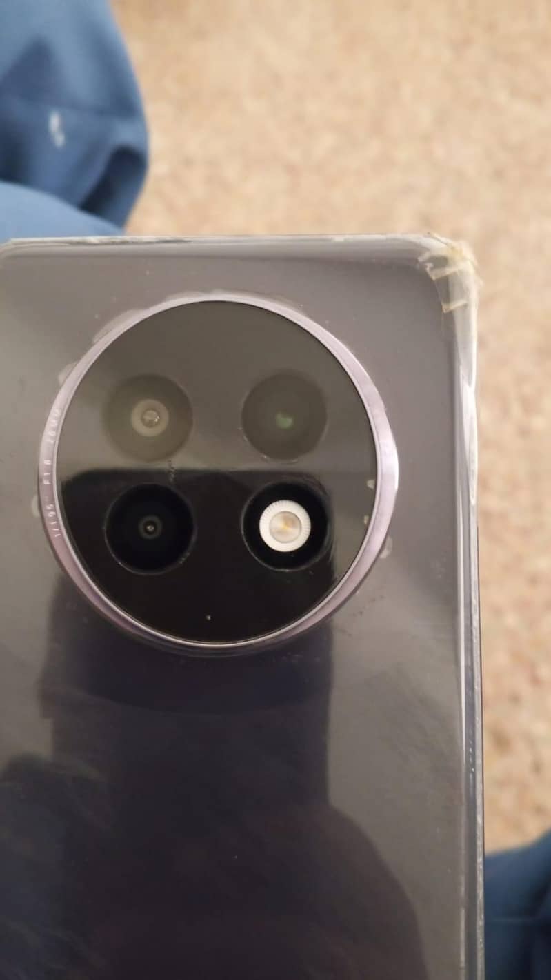 Realme 13 Plus 3
