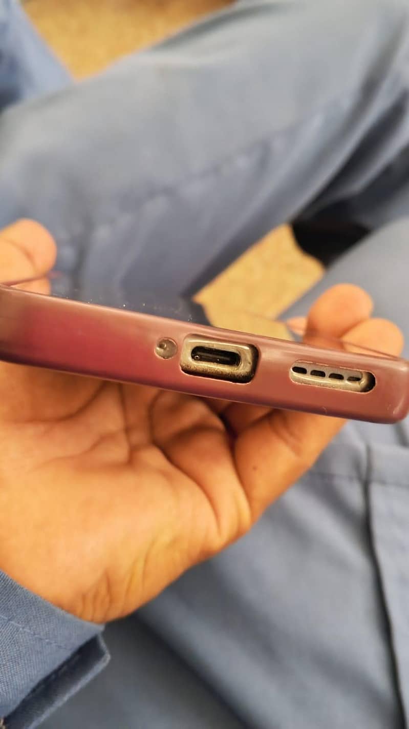 Realme 13 Plus 7