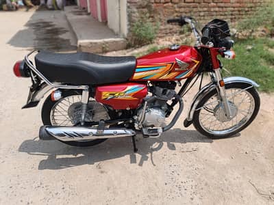 Suzuki GS 150