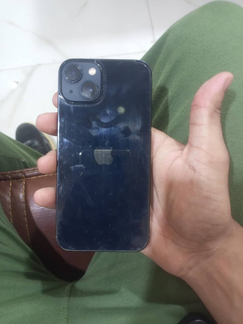 Apple iPhone 13 5