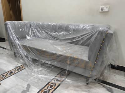 Sofa Set 5 seater bilkul new condition ha use nhi hwa