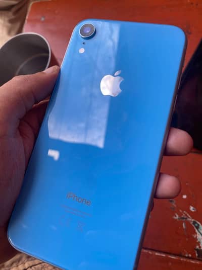 Apple iPhone XR