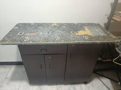 iron table