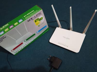 MT-Link Triple Antenna Router With Box & Original Adopter
