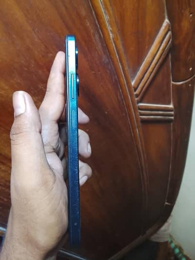 Infinix Hot 30 Play