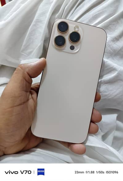 Apple iPhone 16 Pro Max
