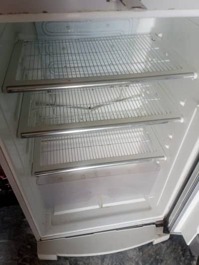 Dawlance Fridge in Used From