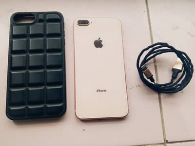 iPhone 8 Plus