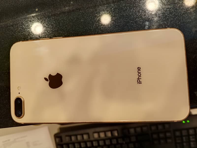 iPhone 8 Plus 3