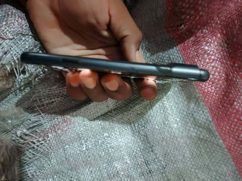 Google Pixel 8 2