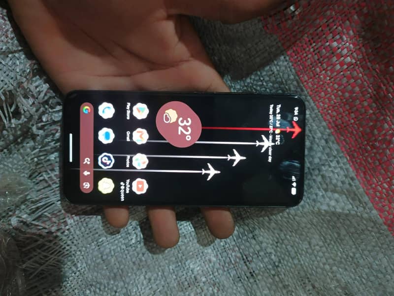 Google Pixel 8 5