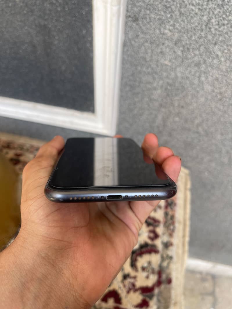 Apple iPhone 11 1