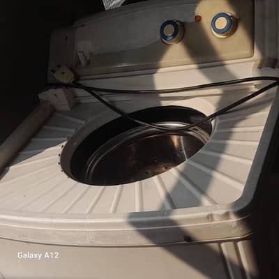 Cloth Dryer Machine for sale  Excellent Working Condition