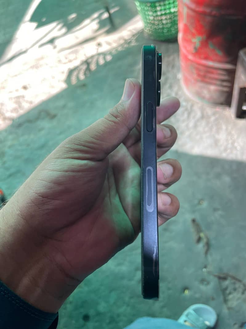 Apple iPhone 14 1