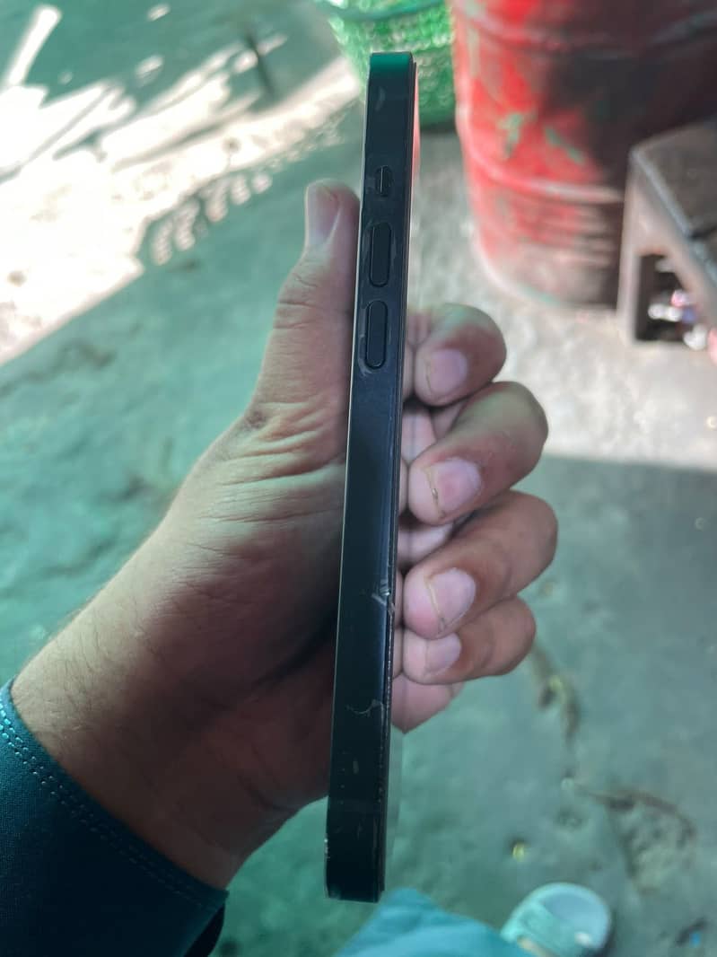 Apple iPhone 14 2