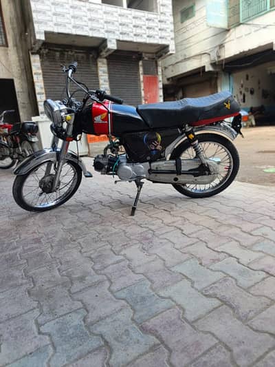 united bike islamabad number laga ha koi km ni h bike