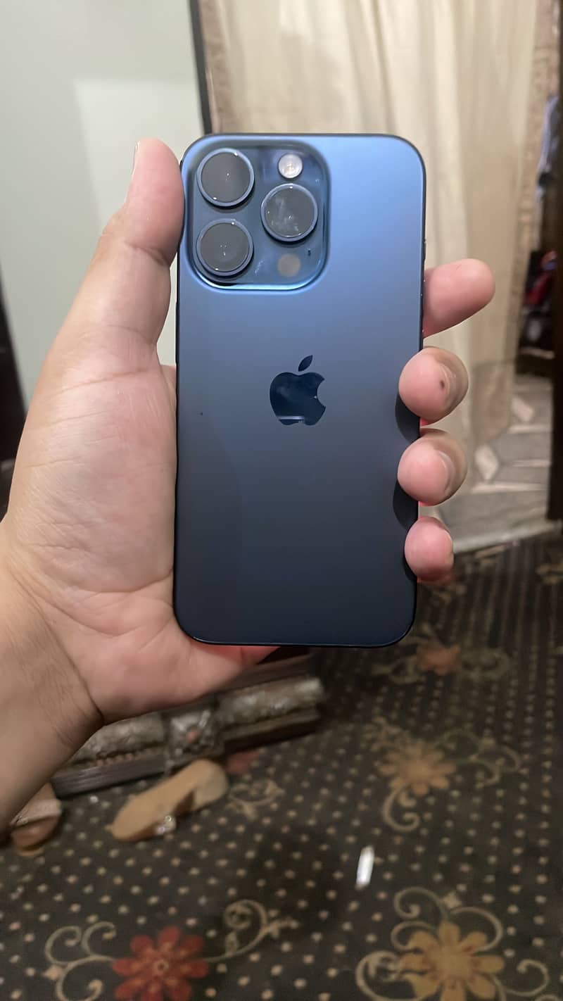 iPhone 15 Pro 0