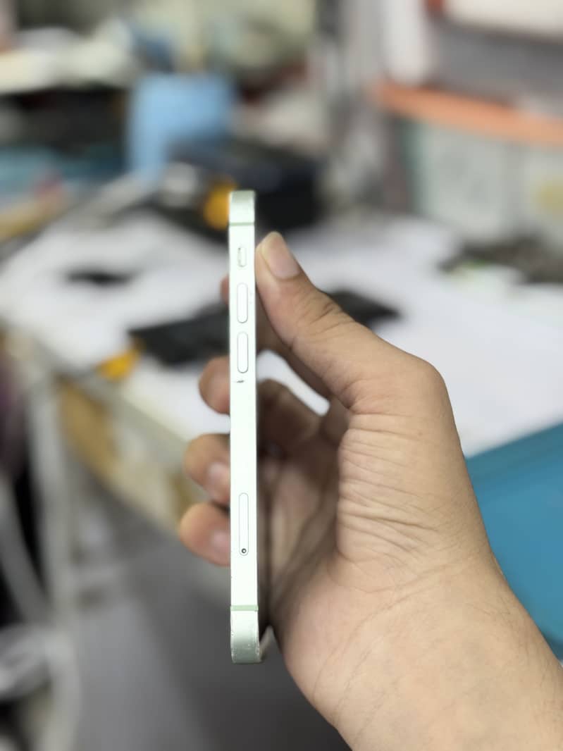 Apple iPhone 12 mini 2