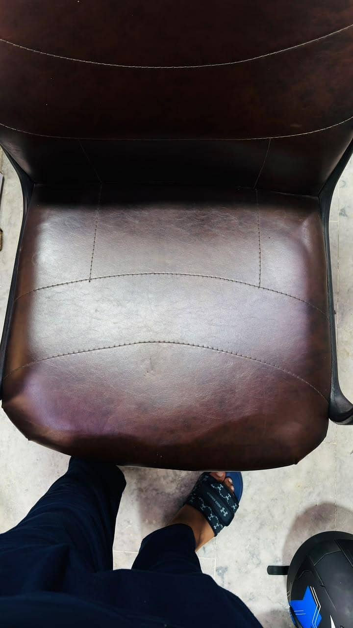 Chair  4