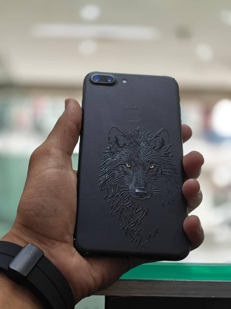 Apple iPhone 7 Plus 1