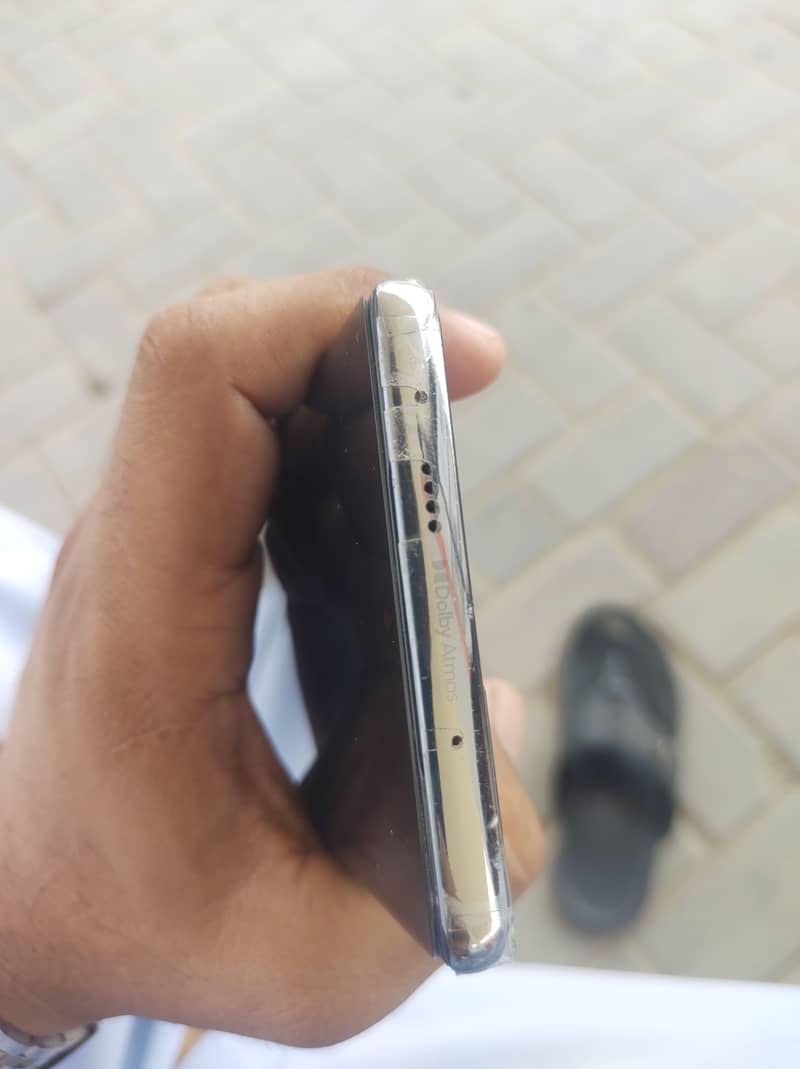 Tecno CAMON 40 Pro 1