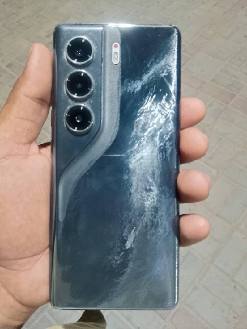 Tecno CAMON 40 Pro 3