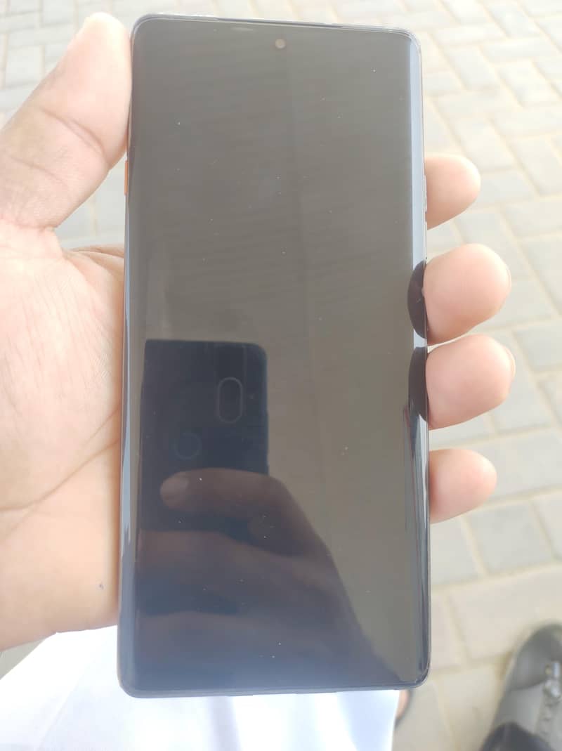 Tecno CAMON 40 Pro 5