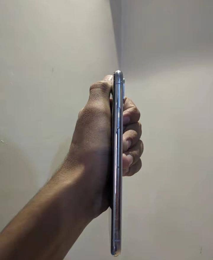 Apple iPhone X 2