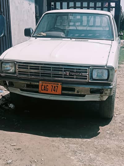 Toyota Hilux 1981 model kpk registered 2025 Army auctions 2l diesel en