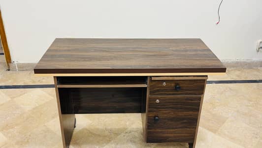 Computer Table with Keyboard Tray, Lockable Drawer and Cabinet
