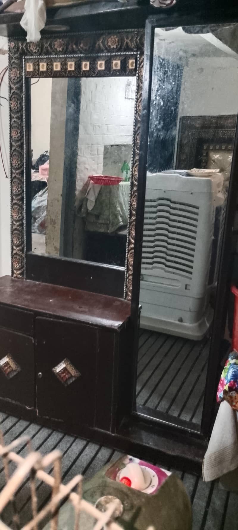 dressing table 1