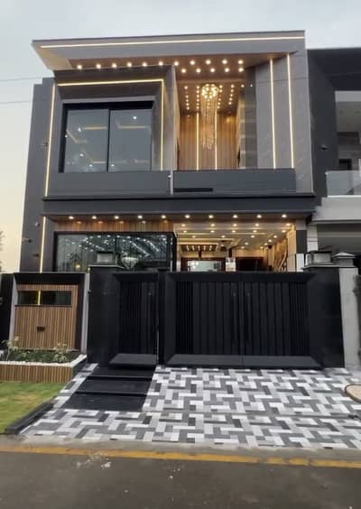 5 Marla Brand New House Available For Rent