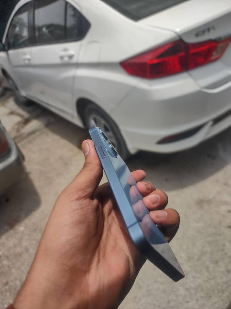 Apple iPhone 14 2