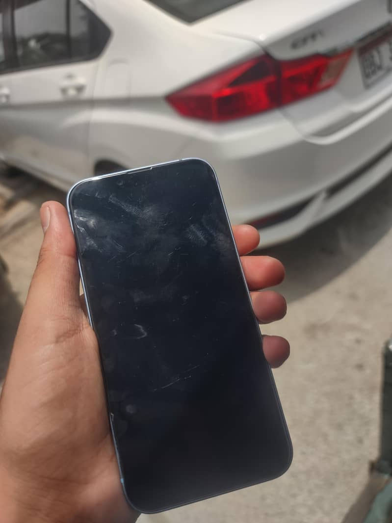 Apple iPhone 14 4