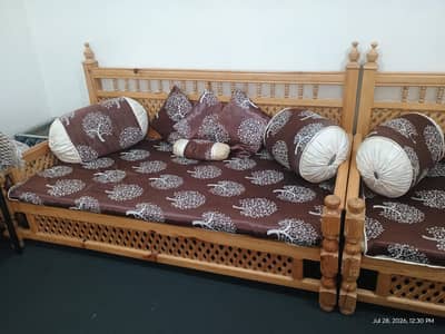 Solid Wooden Diwan Sofa Set with Cushions – Excellent Condition