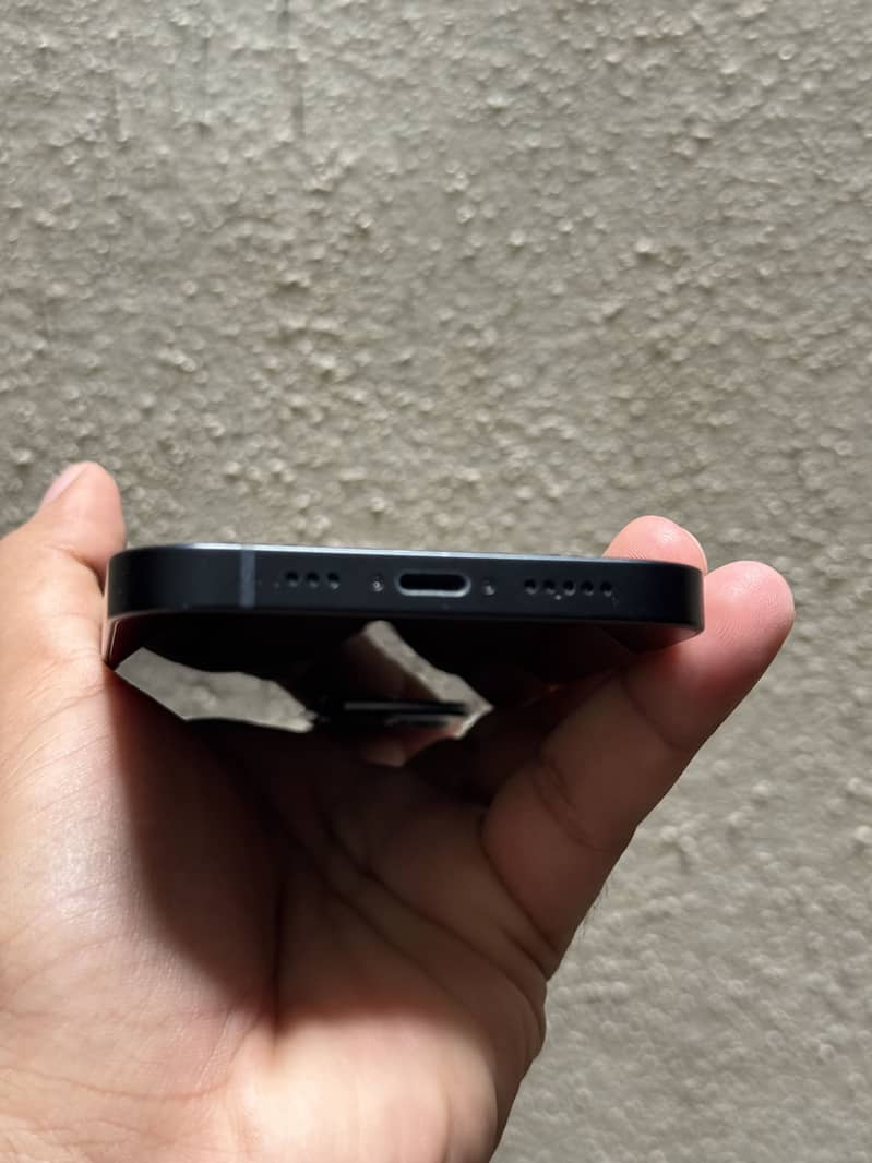 Apple iPhone 13 1