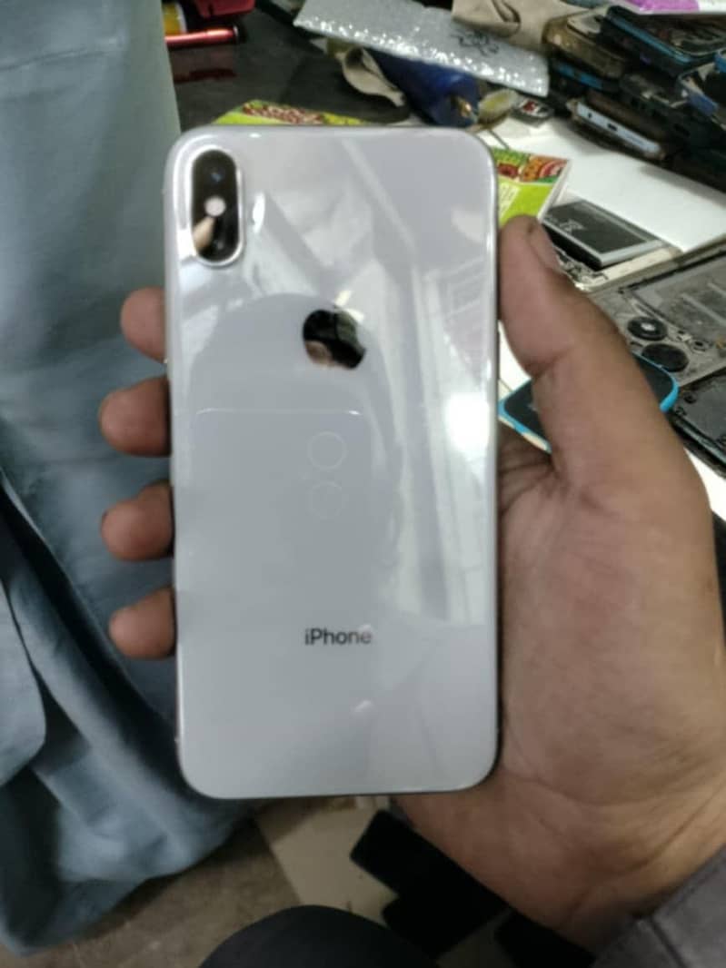Apple iPhone X 3