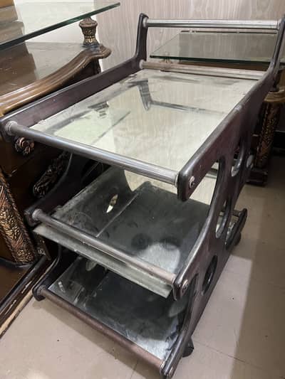 Tea Trolly for sale very good condition