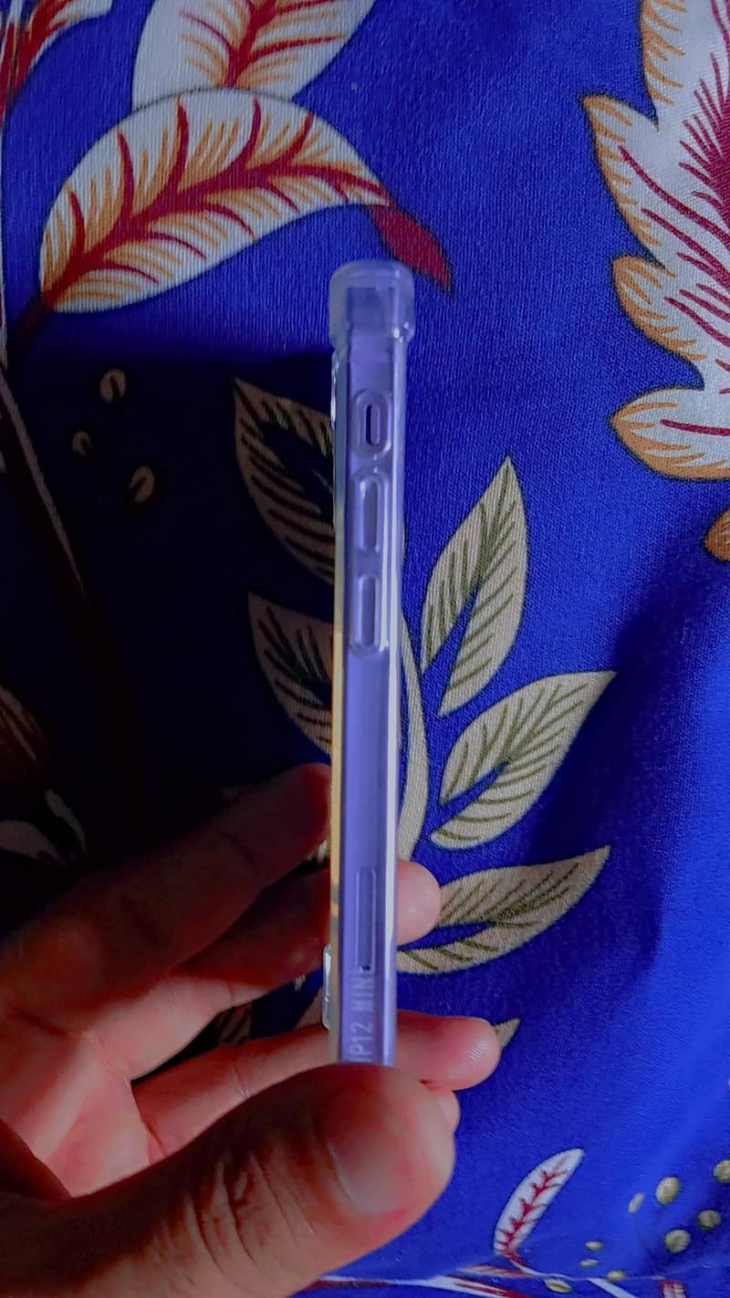 iphone 12 mini 1