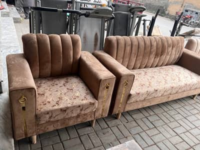 new sofa set available 12 year fome warrenty kiker wood
