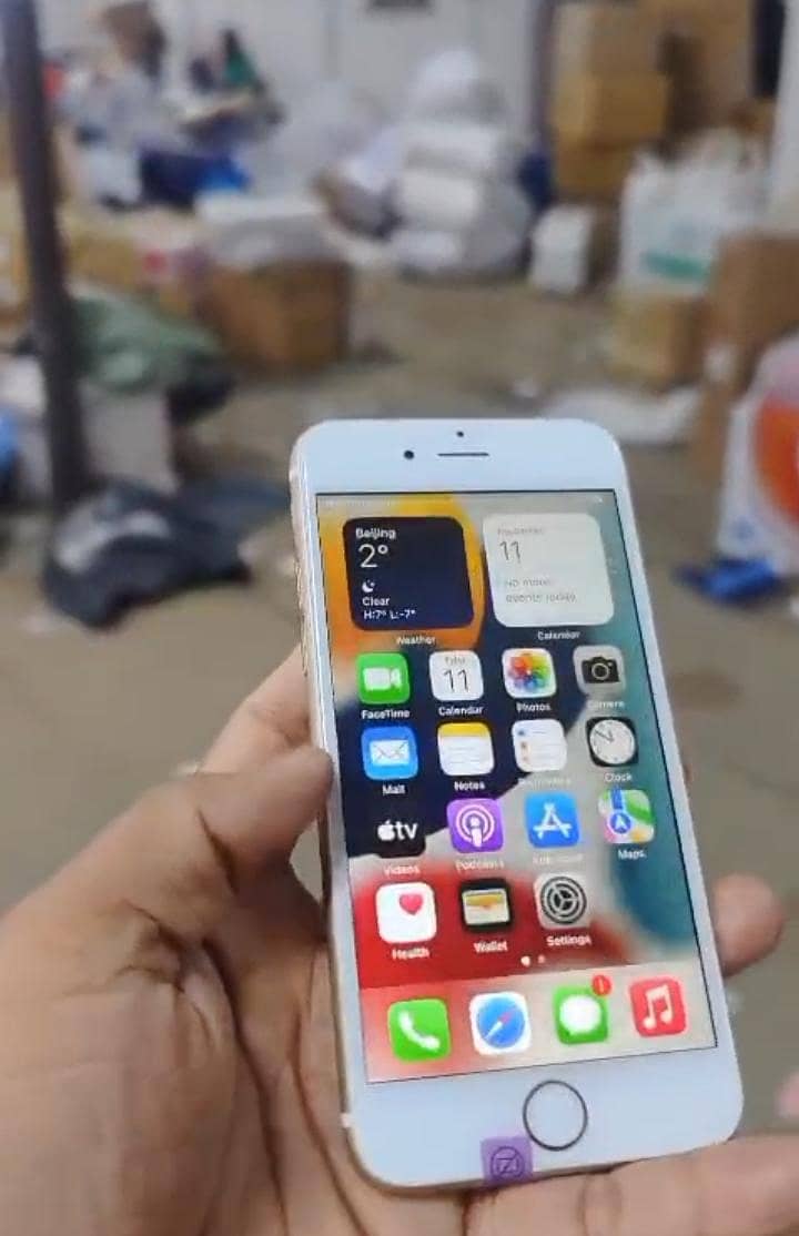 Apple iPhone 6S 2