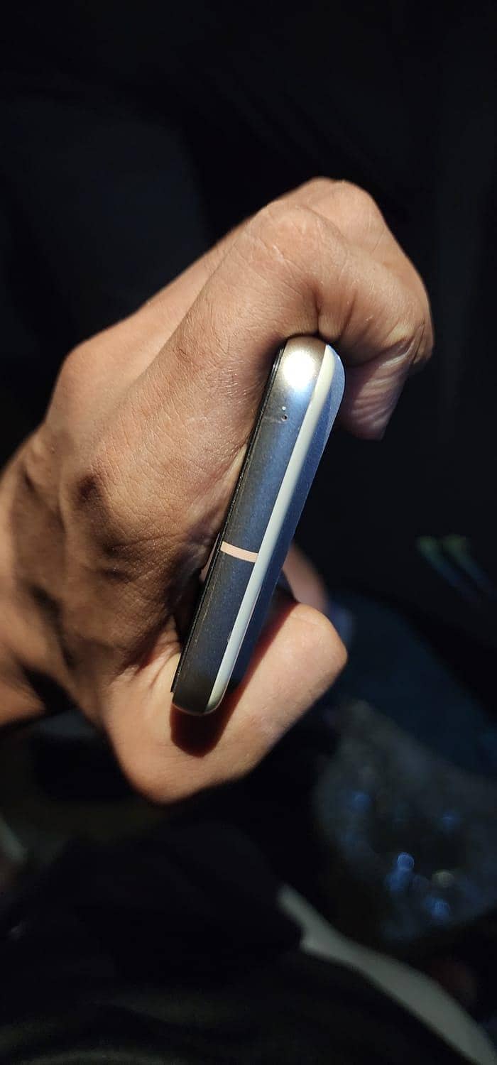 Google Pixel 8 3