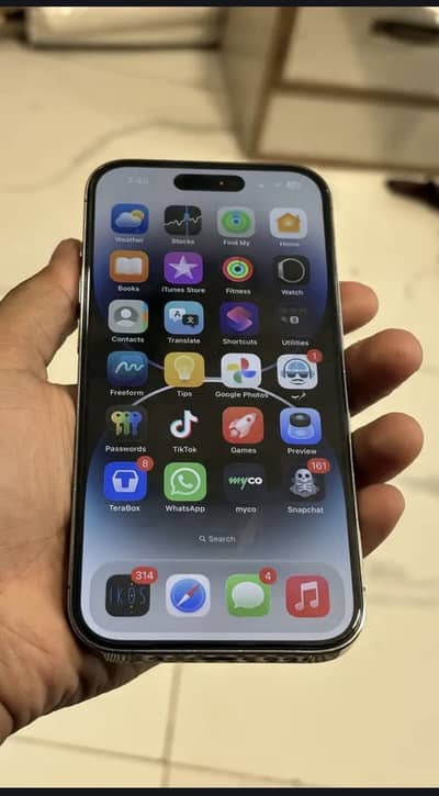 Iphone 14 pro ( factory unlock ) LLA MODEL