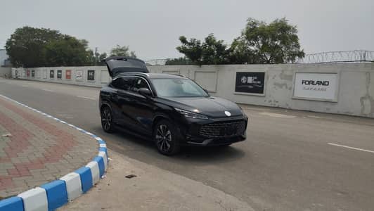 MG HS SUPER HYBRID SHOWROOM DELIVERY