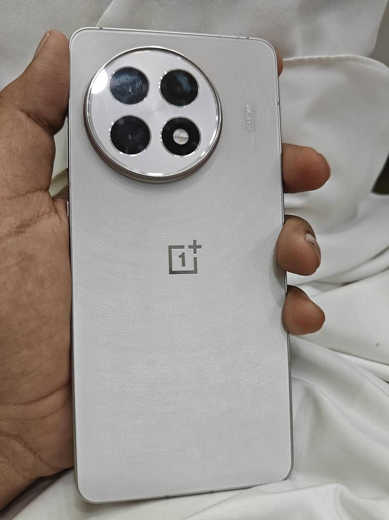 oneplus Ace 5 13r 0