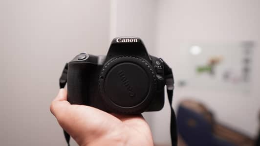 Canon 200d DSLR Camera For Sale