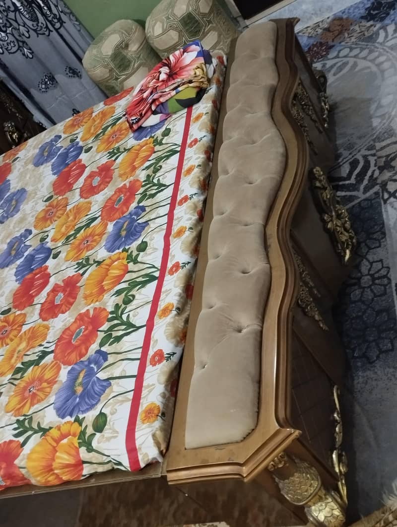 bed set . . 1